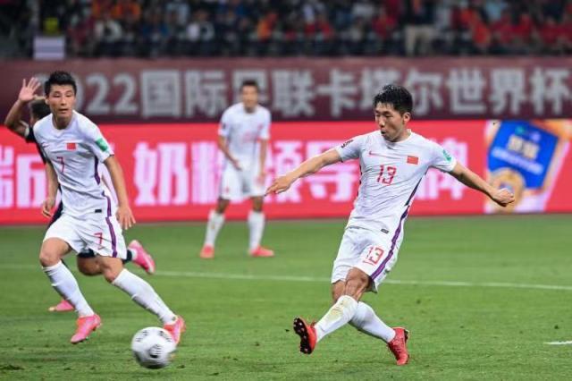 开云体育-对话金敬道：国足生涯第1球谢吴曦 是时候扛起重任